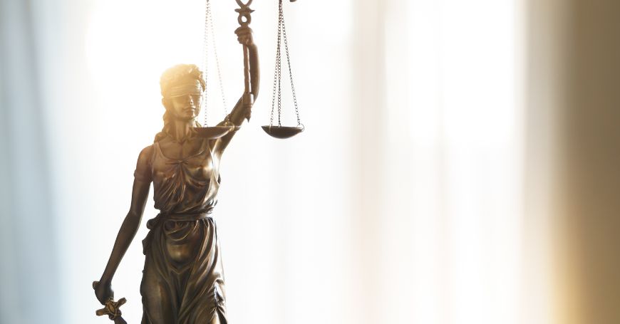 statue symbol of law to symbolize the fairness of the beckham law in spain
